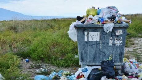 Három év szabadságvesztés jár a hulladékot illegálisan lerakóknak...