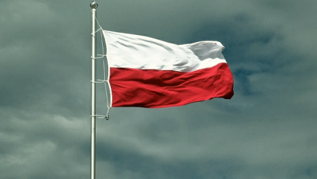 A lengyelek a migránsok visszafordítását megkönnyítő tervezetet fogadtak el
